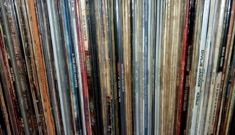 Kad ne bi bilo samo Bijelo dugme. Koje su zaboravljene sarajevske ex-YU grupe zaslužile više pažnje?